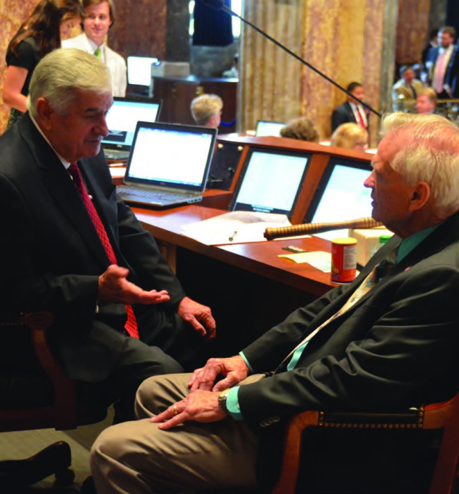 SLU010 FALL-2016-Inside-HR.indd